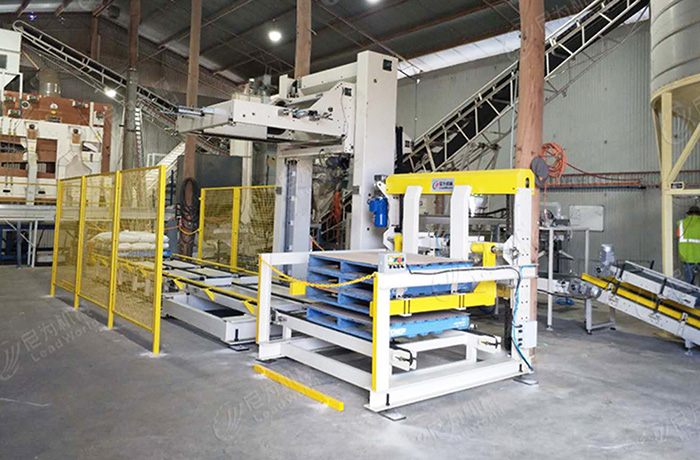 自動(dòng)碼垛機(jī)設(shè)備